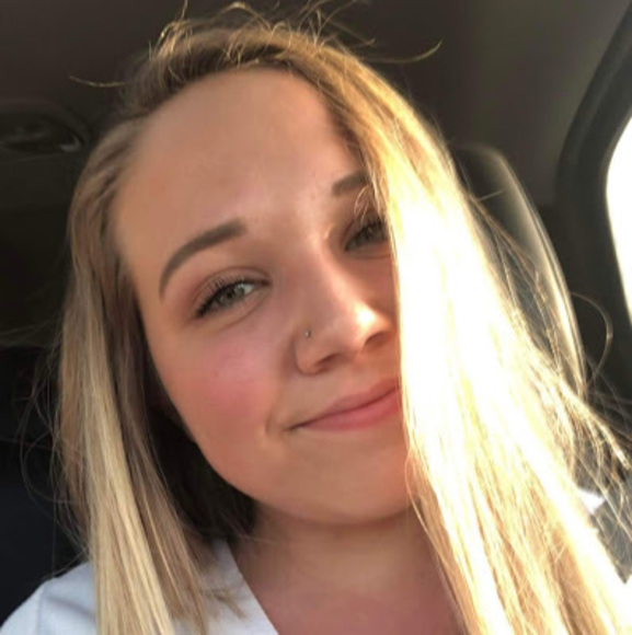 Meet your Posher, Megan - Picture 1 of 1